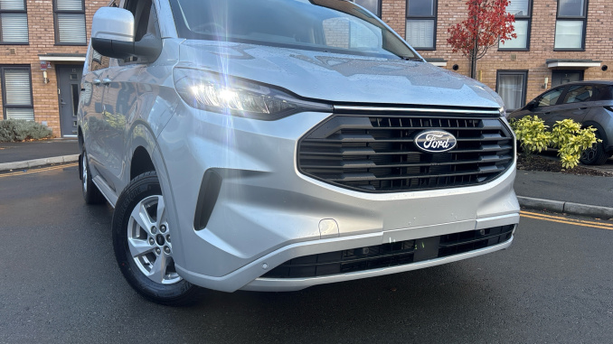 Ford Transit Custom 320 L1 Diesel Fwd 2.0 EcoBlue 150ps H1 Double Cab Van Limited - Image 35